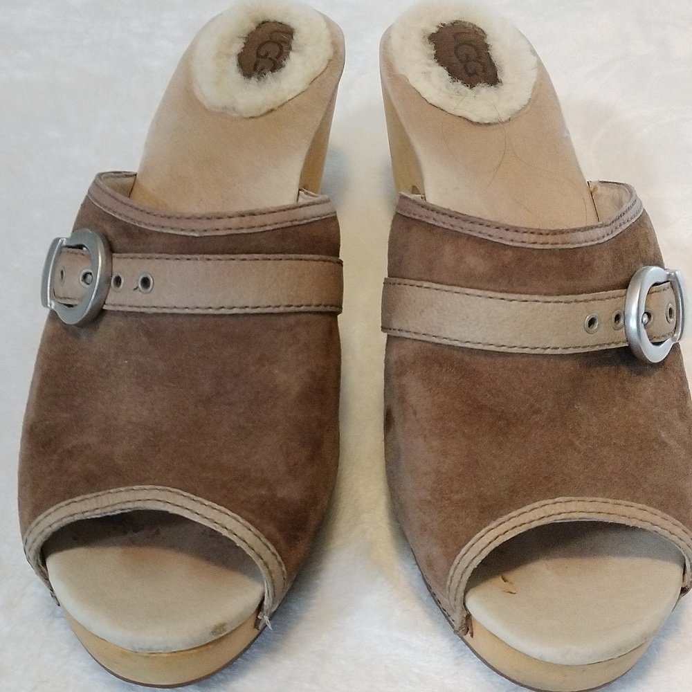 Ugg heels sandals size 10